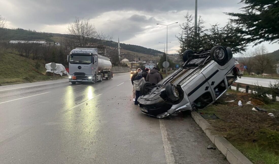 Emre ÖNCEL/SAMSUN, – SAMSUN’un Atakum ilçesinde takla atan hafif ticari