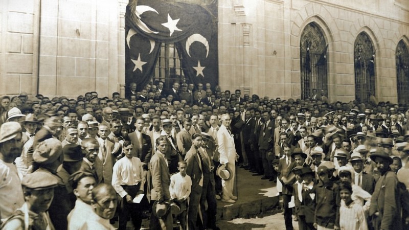 17 Şubat tarihte bugün neler yaşandı… Hatırlamayanlar! Gelin Böyle…