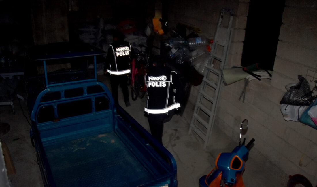 Ahmet KORKMAZER/NEVŞEHİR, – NEVŞEHİR merkezli İstanbul ve Isparta’da düzenlenen uyuşturucu