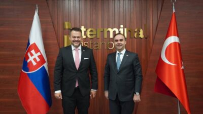 ANKARA, – SANAYİ ve Teknoloji Bakanı Mehmet Fatih Kacır, İstanbul’da