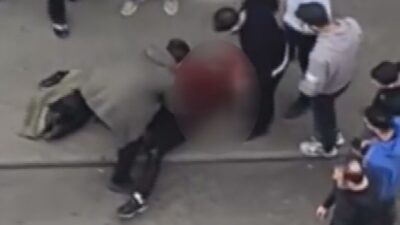 İhsan DÖRTKARDEŞ-Hiba HAKBİLİR/İSTANBUL, – AVCILAR’da iki kişi arasında çıkan tartışma