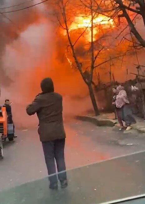 İhsan DÖRTKARDEŞ/İSTANBUL, – AVCILAR’da bir gecekonduda yangın çıktı. Alevler kısa
