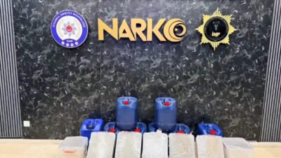 İSTANBUL, – BÜYÜKÇEKMECE’de düzenlenen uyuşturucu operasyonunda 3 şüpheli gözaltına alındı.