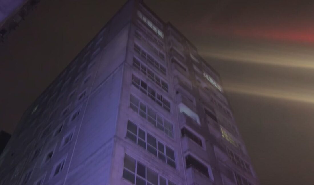 Soner HASIRCIOĞLU/İSTANBUL, – ESENYURT’ta 14 katlı binanın 5’inci katındaki apartman