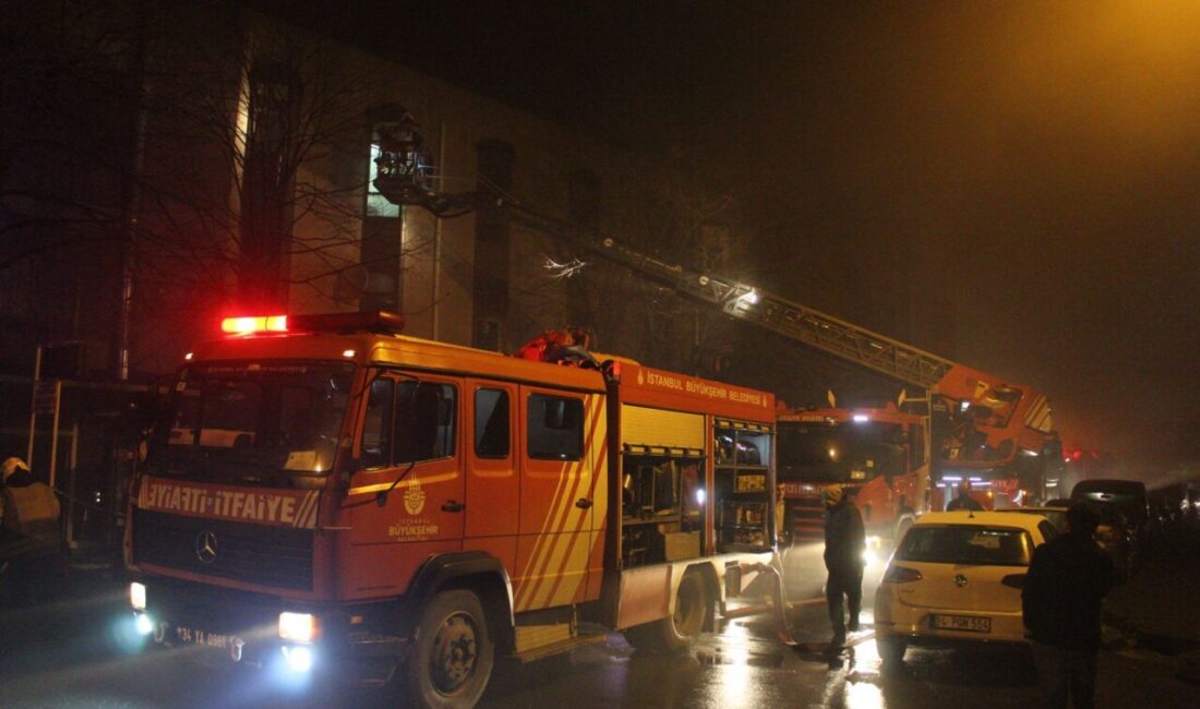 Mehmet Kaan KURT/İSTANBUL, – KAĞITHANE’DE 4 katlı iş hanının alt