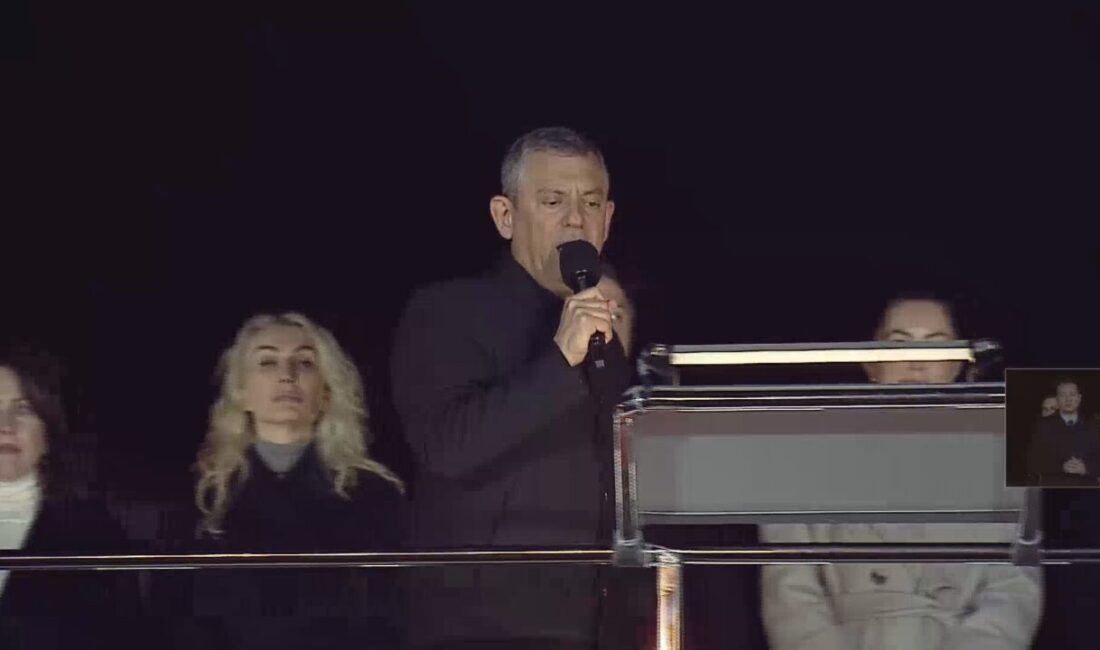 İSTANBUL, – CUMHURİYET Halk Partisi Genel Başkanı Özgür Özel, partisinin