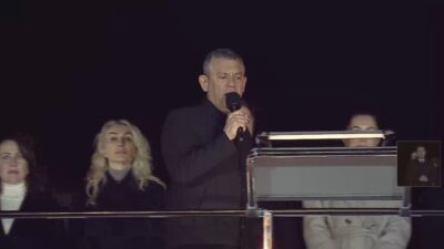 İSTANBUL, – CUMHURİYET Halk Partisi Genel Başkanı Özgür Özel, partisinin