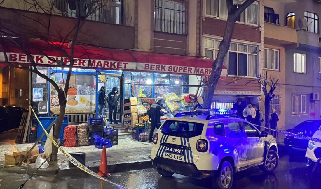 Mehmet Kaan KURT/İSTANBUL, – SULTANGAZİ’de bir markete gelen yüzleri maskeli