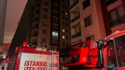 Soner HASIRCIOĞLU/İSTANBUL, – ZEYTİNBURNU’nda bir sitenin otoparkındaki elektrikli otomobilde çıkan
