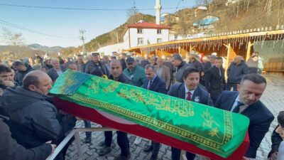 Nurbay USTA/ŞAVŞAT(Artvin), – İSTANBUL’da kanser tedavisi gördüğü hastanede yaşamını yitiren