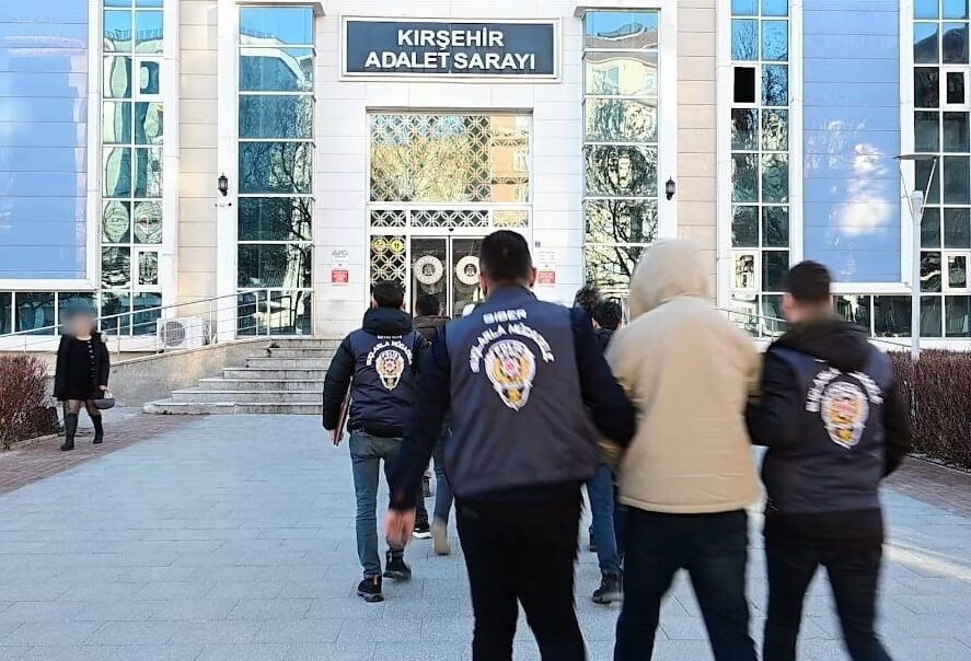 Fahrettin TOKER/KIRŞEHİR, -KIRŞEHİR merkezli 8 ilde vatandaşları ‘yatırım’ vaadiyle dolandırdığı