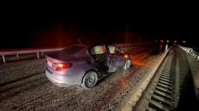 Hasan YİĞEN/MANİSA, – MANİSA’nın Kula ilçesinde yağışlı havanın etkisiyle kayganlaşan