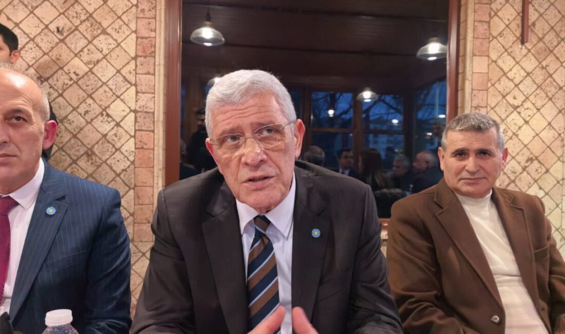 Yavuz YILMAZ/ İNEGÖL(Bursa), – BURSA’nın İnegöl ilçesinde partililerle akşam yemeğinde