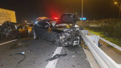 Hasan BOZBEY/ ORHANGAZİ(Bursa), – BURSA’da otoyolda seyir halindeyken aniden arızalanan