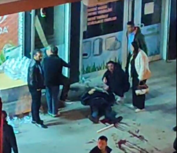 ANKARA, – ANKARA’nın Mamak ilçesinde belediye otobüsünde çıkan ve dışarıda