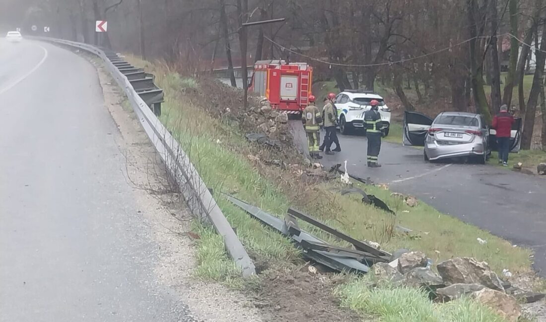 Yavuz YILMAZ/İNEGÖL (Bursa), -BURSA’nın İnegöl ilçesinde bariyerleri aşıp, alt yola