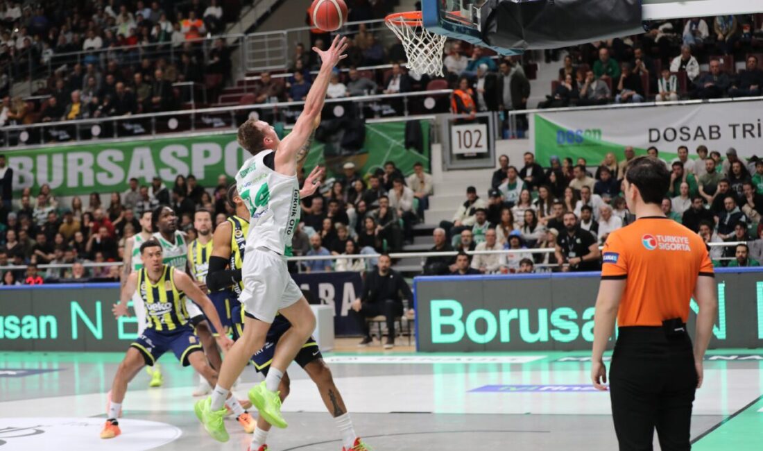 Ebru VARDAR / BURSA, SALON: Tofaş Spor Salonu HAKEMLER: Emin