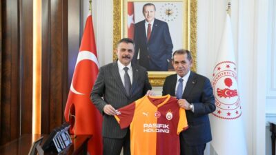Serhan TÜRK / İSTANBUL, – GALATASARAY Başkanı Dursun Özbek ve