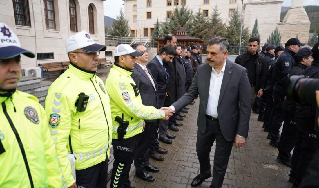 Mustafa ÖZDEMİR/KIZILCAHAMAM (Ankara), – İÇİŞLERİ Bakanı Mustafa Çiftçi, Ankara’nın Kızılcahamam