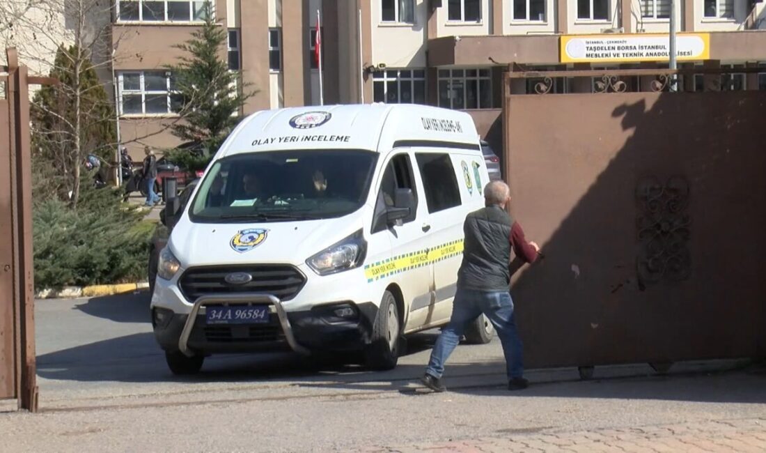 İsa ALMAÇAYIR / İSTANBUL, – ÇEKMEKÖY’de öğretmen F.N.Ç. (44) ve