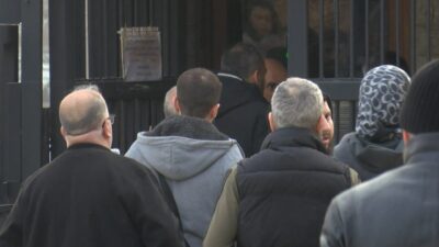 Özgür EREN İSTANBUL, – ÇEKMEKÖY’de okulda bir öğrenci tarafından bıçaklanarak