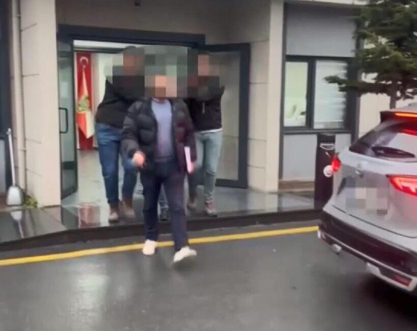 Vehbi DEMİR / İSTANBUL, – FATİH’te H.A.(30), anlaşmazlık yaşadığı eşi