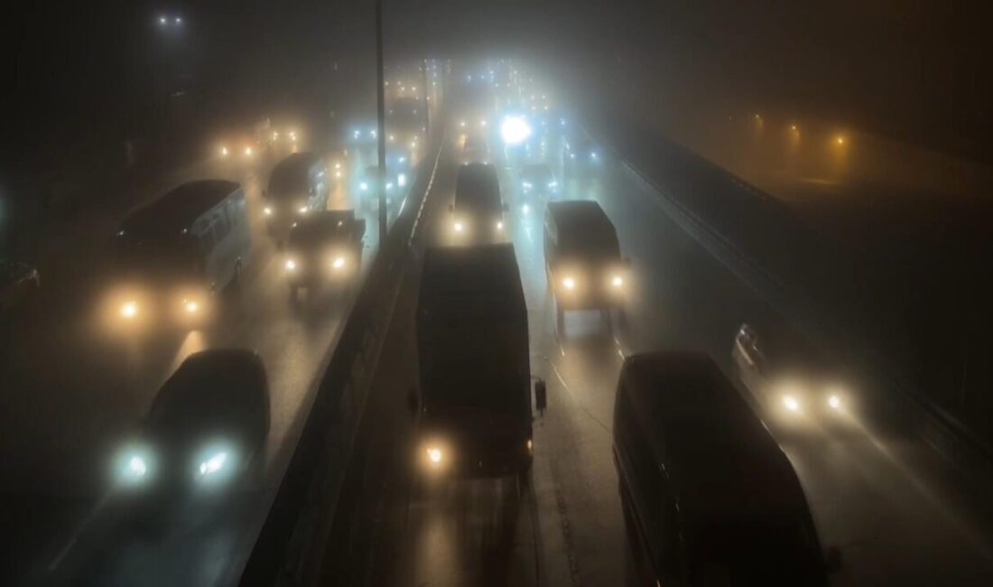 İhsan DÖRTKARDEŞ/İSTANBUL, – İSTANBUL’da sabah saatlerinde sis etkili oldu. Bazı