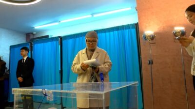 Canan İLARSLAN – Feridun AÇIKGÖZ/İSTANBUL, – KAZAKİSTAN Cumhuriyeti’nde anayasanın yüzde