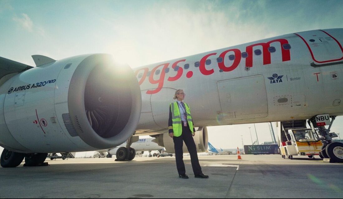 İbrahim YILDIZ/İSTANBUL, -KABİN memurluğu yaptığı sırada pilot olma hayali kuran,