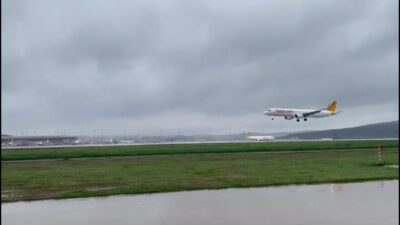 İbrahim YILDIZ/İSTANBUL, – İSTANBUL’daki olumsuz hava koşulları nedeniyle aksaklıkların yaşandığı