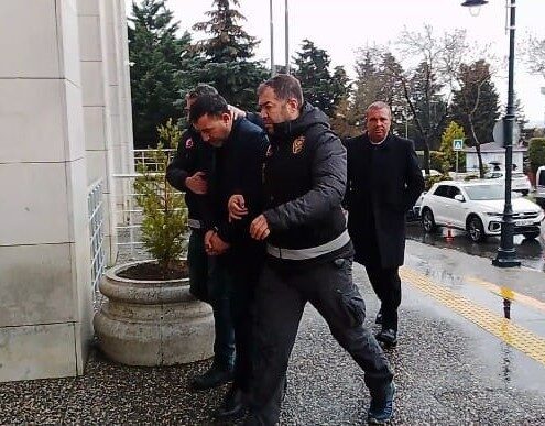 Uğur Samet AVCI/İSTANBUL, – SİLİVRİ’de ehliyet sınavını geçemeyen sürücü adayı,