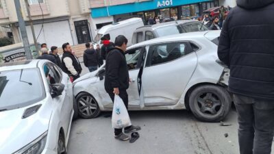 Baran AKKAYA / İSTANBUL, – SULTANGAZİ’de 5 kişi kiraladıkları araçla