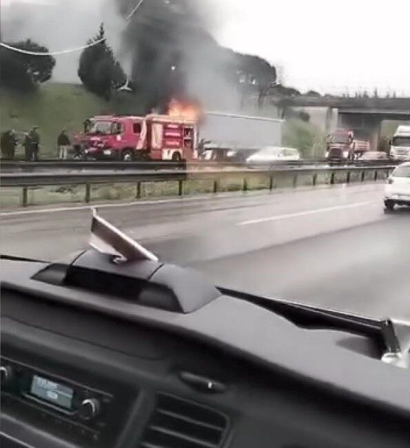 Murat SOLAK / İSTANBUL, – TUZLA TEM Otoyolu İstanbul istikametinde