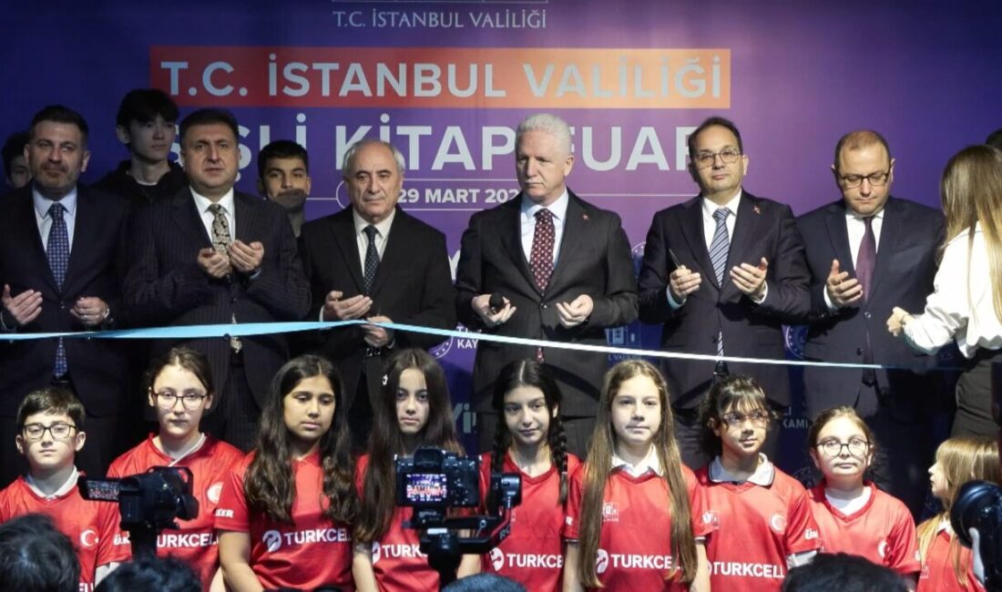 Gülseren KARAPINAR-Hadican EROL/İSTANBUL, -İSTANBUL Valisi Davut Gül Şişli Kitap Fuarı’nın