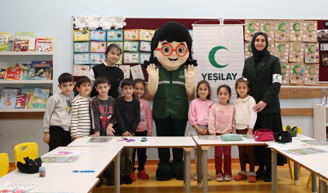 İSTANBUL, – TÜRKİYE Yeşilay Cemiyeti, 81 ildeki tüm okullarda öğrencilere