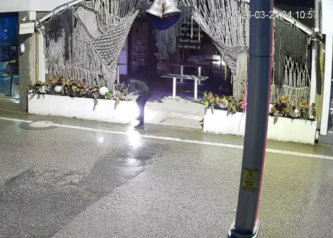 Selda Hatun TAN/ İZMİT(Kocaeli), – KOCAELİ’nin İzmit ilçesinde bir kafeyi