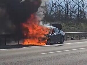 Mutlu YUCA/ BOLU, – BOLU’da Anadolu Otoyolunda motor kısmından dumanların