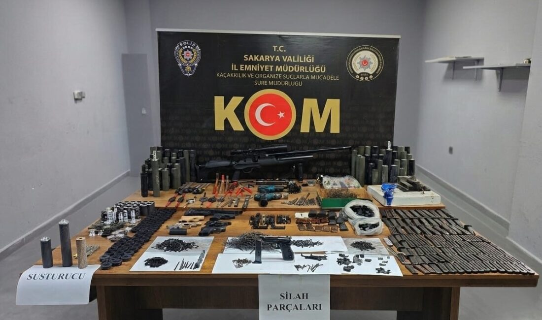 Serhat YILMAZ/HENDEK, (Sakarya), – SAKARYA’nın Hendek ilçesindeki operasyonda 1 araçta