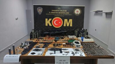 Serhat YILMAZ/HENDEK, (Sakarya), – SAKARYA’nın Hendek ilçesindeki operasyonda 1 araçta