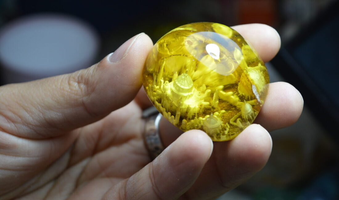 Salih KESKİN/MARDİN, – MARDİN’de ‘Sofi Usta’ olarak tanınan minyatür sanatçısı