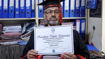 Selçuk BAŞAR-Efnan KÖSE/TRABZON, – TRABZON’da arzuhalcilik yapan İsmail Aslan (77),