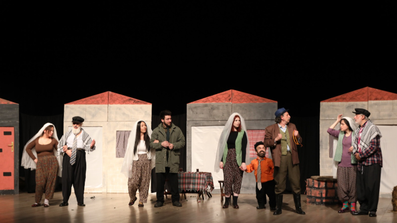 3a 1e Yapım Akademi tarafından sahneye taşınan “Şalvar Davası” adlı