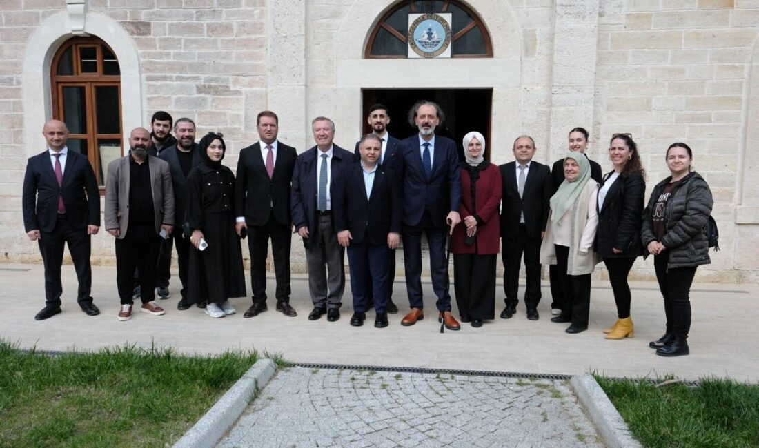 İSTANBUL – AK Parti İstanbul milletvekilleri, her hafta cuma günü