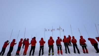 Özgül ATABEY/BURSA, – TÜRKİYE’nin ilk gönüllü arama kurtarma derneği AKUT,