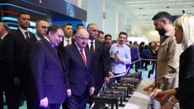 ANKARA, – MİLLİ Savunma Bakanı Yaşar Güler, Ankara’da gerçekleştirilen Verimlilik