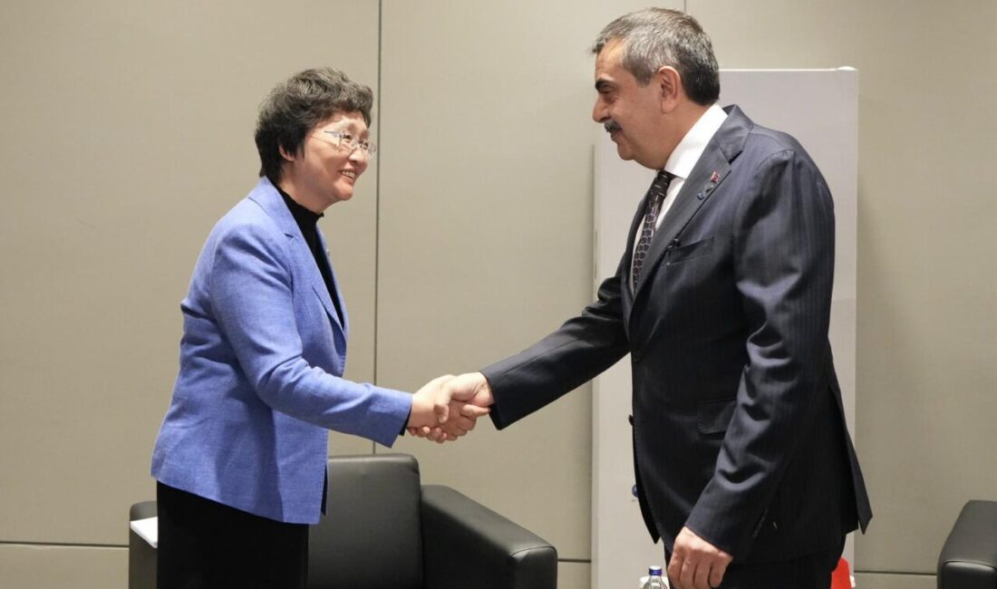 İSTANBUKL Millî Eğitim Bakanı Yusuf Tekin, OECD Beceriler Zirvesi kapsamında