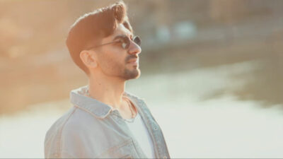 Yeni çalışmasıyla dikkat çeken Safa Dede, şarkının yazım sürecinde şekillenen