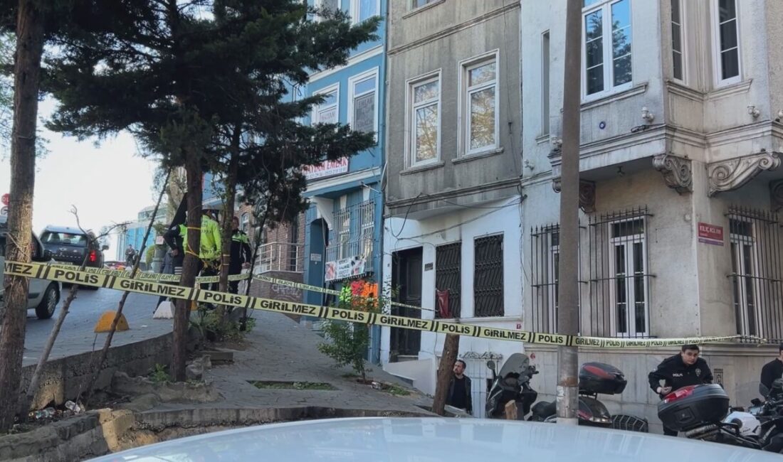 Yılmaz OKUR/İSTANBUL – BEYOĞLU’nda kimliği belirsiz bir kişi, bodrum katındaki