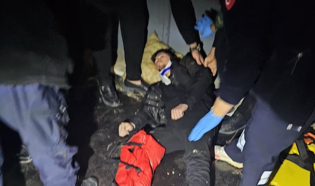 Yavuz YILMAZ/İNEGÖL (Bursa), – BURSA’nın İnegöl ilçesinde bir mobilya fabrikasında