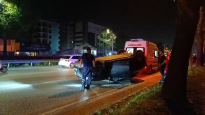 Barış YILMAZ/ BURSA, – BURSA’nın Osmangazi ilçesinde iki otomobilin çarpıştığı